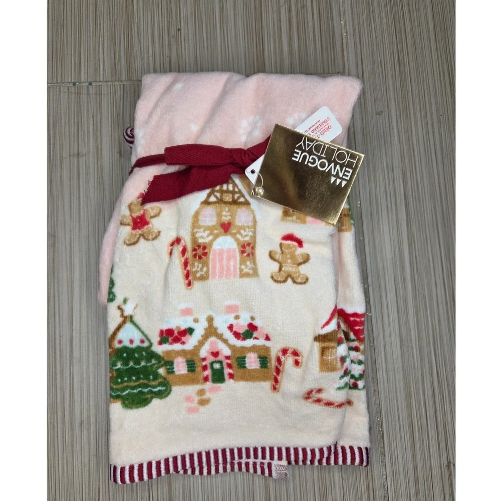 Envogue Pink Holiday Gingerbread House Hand Towels Set of 2 New